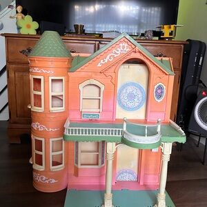 1995 Victorian Barbie Dream House